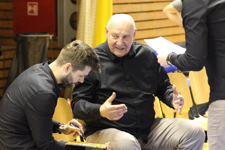 Rozhovor s basketbal legenda Jan Bobrovský, BK Žabiny. Magazín KULT* Brno