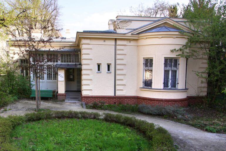 Článek: S Janáčkem po Brně, Památník Leoše Janáčka. KULTINO*