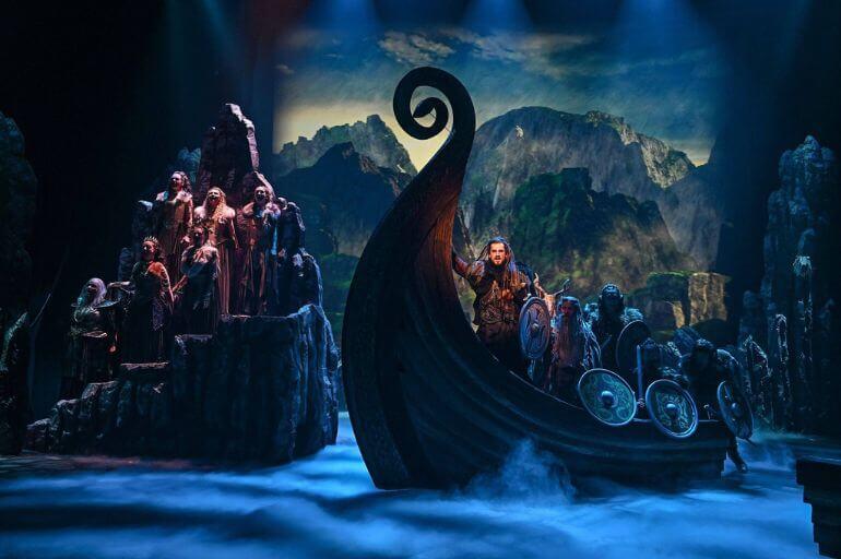 Světová premiéra rodinného muzikálu ViK!NG, Robin Schenk, Petr Štěpán, Miroslav Ondra, Dušan Vitázek, Hudební scéna, Městské divadlo Brno. KULTINO*