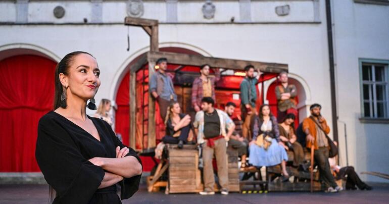 JÁNOŠÍK aneb Na skle malované, Městské divadlo Brno, premiéra, Biskupský dvůr, muzikál. KULTINO*