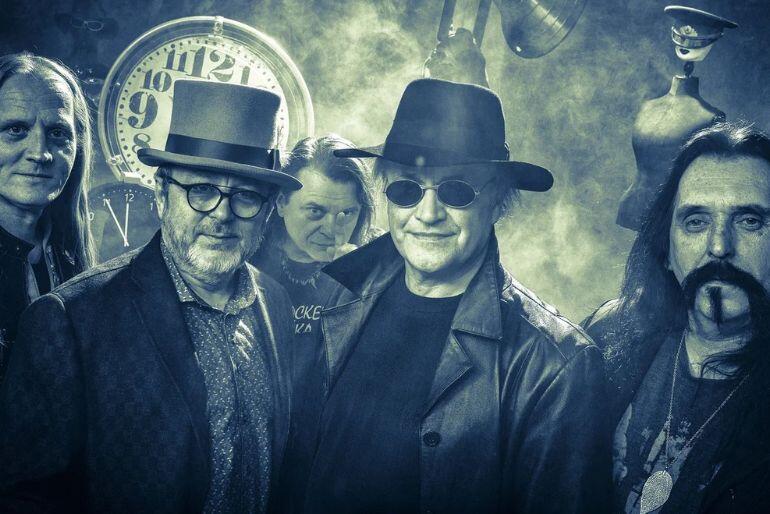 Koncert Pražský výběr, Michael Kocáb, rocková hudba, Letní scéna Divadla Bolka Polívky Kraví hora Brno. KULTINO*