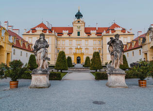 zámek valtice, břeclav, baroko, renesance, lednicko-valtický areál, prohlídka, okruh, lichtenštejnové, akce, program, magazín KULT* brno