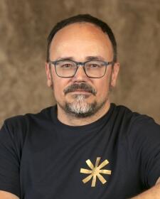 Michael Šoták, editor inovativního magazínu KULTINO* o aktuálních společenských a kulturních událostech