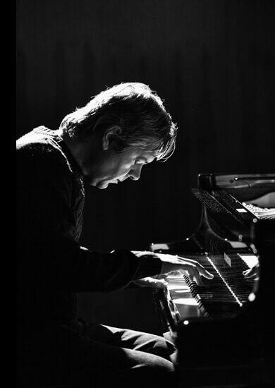 Hudba Klavírní koncert Lorenzo Masotto: Between Silence and Sound, Besední dům. Magazín KULTINO* Brno