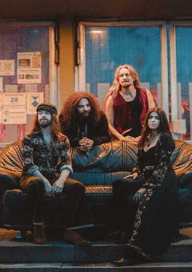 Hudba Sienna Root (SWE) + Kant (D) – Double Live Release Tour 2025, Metro Music Bar. Magazín KULTINO* Brno