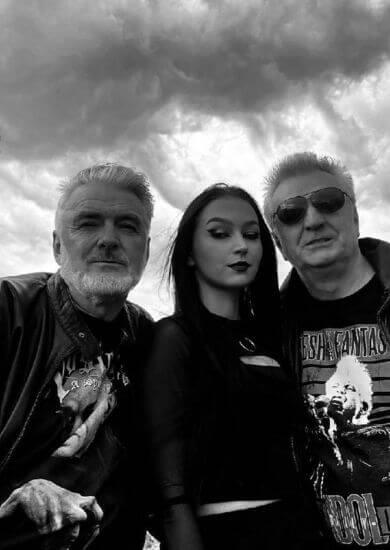 Koncert legendární české goticko-rockové kapely XIII. století s frontmanem Petrem Štěpánem a support kapelou STOKER. KULTINO*