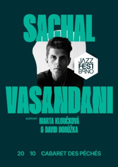 Americký jazzový zpěvák Sachal Vasandani a české komorní duo Marta Kloučková s kytaristou Davidem Dorůžkou během koncertu a křtu desky v brněnském Cabaretu Des Péchés. KULTINO*