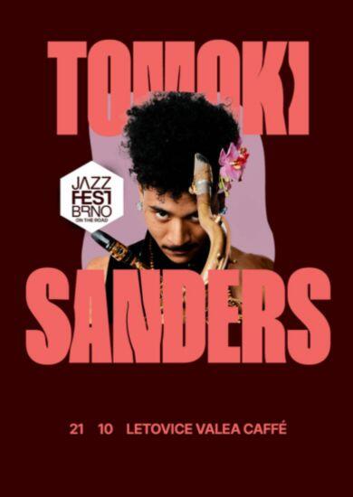 Newyorský saxofonista Tomoki Sanders při energickém žánrovém crossover koncertu v kavárně Valea Caffé v Letovicích v rámci JazzFestBrno On The Road. KULTINO*