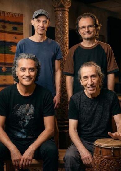 Improvizační koncert skupiny Shivanam v brněnském klubu Naproti. KULTINO*