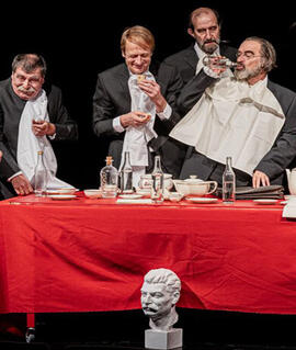 Představení Ztratili jsme Stalina, divadlo Bolka Polívky. Magazín KULTINO* Brno