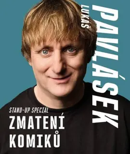 Český komik Lukáš Pavlásek na pódiu ve své třetí celovečerní stand-up comedy show Zmatení komiků. KULTINO*