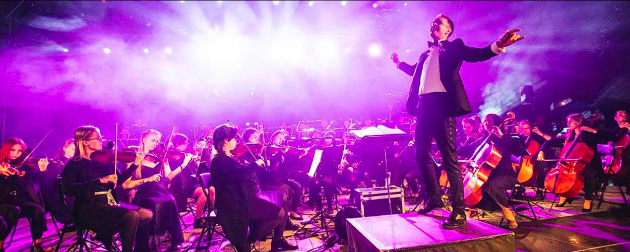 Benefiční koncert PSO & Tomáš Klus, magazín KULT* Brno