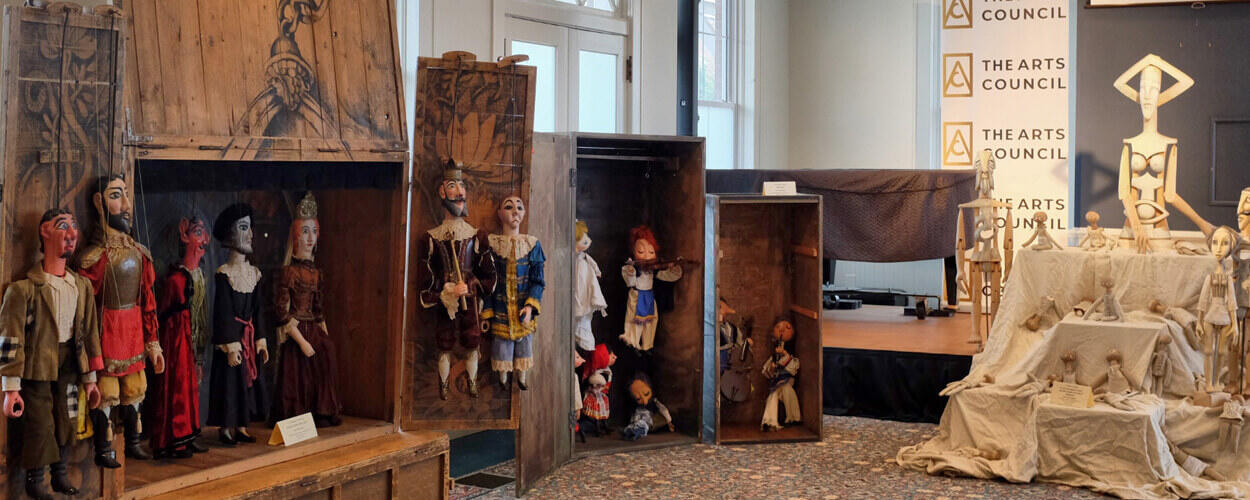 Článek Z Brna do Paříže: Divadlo Radost míří s výstavou do Francie. Magazín KULTINO* Brno