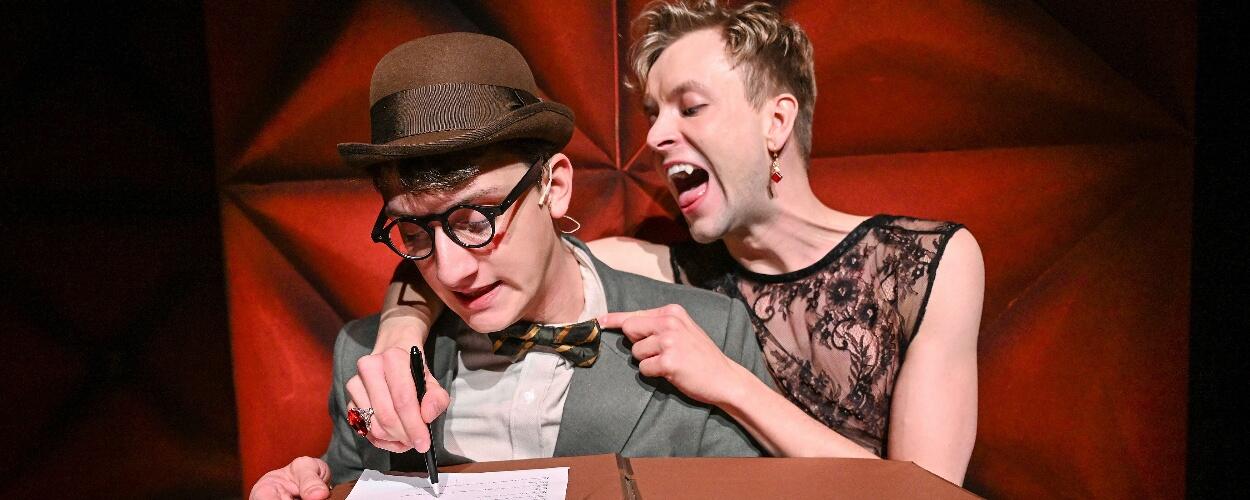 Drákula, činohra, upír, upíři, Stano Slová, Městské divadlo Brno, premiéra, Gordon Greenberg, Steve Rosen, Richard Pekárek, *Magazín KULTINO* Brno*