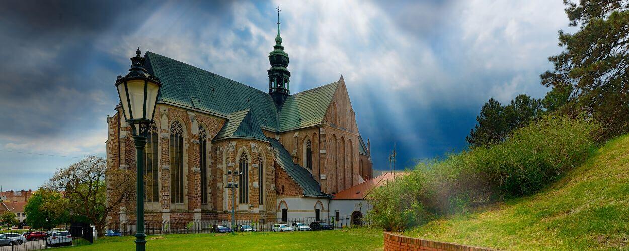 Bazilika Nanebevzetí Panny Marie, Brno. KULTINO*