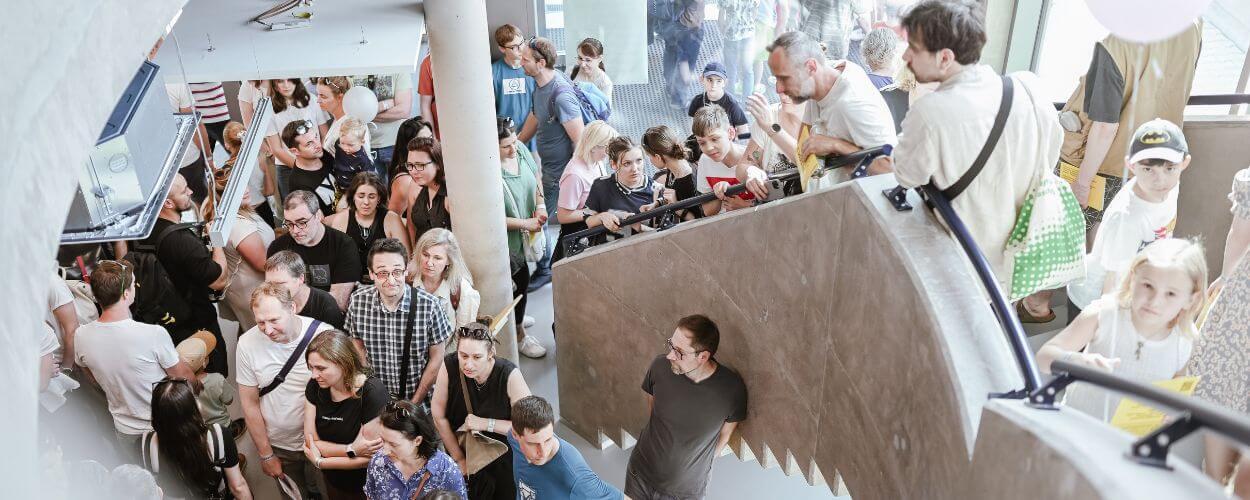 Rodinný festival OPEN DEPO FEST v Otevřeném depozitáři Moravské galerie v Brně-Řečkovicích s bohatým uměleckým programem. KULTINO*