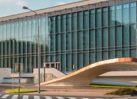 Výdejní místo magazínu KULT* ve VIDA! science centrum Brno.