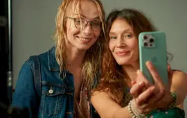 Život pro samouky, film, recenze, Jitka Rudolfová, Barbora Seidlová, Jana Plodková, magazín KULT* Brno