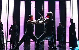 Hamlet, Hamlet aneb Hádala se duše s tělem, Městské divadlo Brno, recenze, divadlo, magazín KULT* Brno