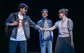 Drahý Evane Hansene, Dear Evan Hansen, muzikál, duševní zdraví, sebevražda, šikana, česká premiéra, Stanislav Moša, Jan Brožek, Marco Salvadori