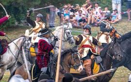 Den Brna, 15. srpen 2025, bojové ukázky (1645) Švédi proti Brňanům. Foto: Michal Růžička. Magazín Kultino Brno.