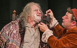 Lazebník sevillský, Pierre-Augustin Caron de Beaumarchais, činohra, Figaro, sluha, commedia dell'arte, Stanislav Moša, Michal Isteník, Svetlana Janotová, Milan Němec, Aleš Slanina, Městské divadlo Brno, *Magazín KULTINO* Brno*