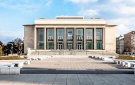 Článek: S Janáčkem po Brně, Janáčkovo divadlo. KULTINO*