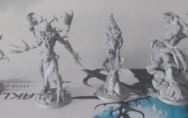 Kooperativní desková hra Zaklínač: Cesta osudu – Legendární nestvůry od Asmodee CZ, detailní plastové miniatury monster a lov netvorů. KULTINO*