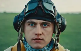 Film Osamělý vlk. Historické válečné dokudrama režiséra Ondřeje Veverky vypráví bojový příběh stíhače RAF Josefa Františka. Hrají Viktor Zavadil, Tadeáš Moravec, Piotr Trojan a další. KULTINO*